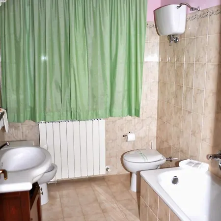 Sleeps 22 Pool Wifi *