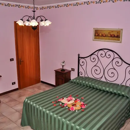 بيت للعطل Sleeps 22 Pool Wifi *